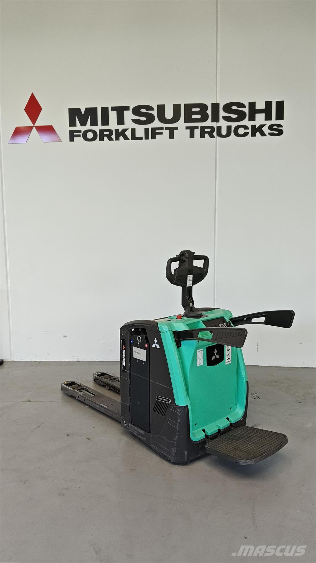 Mitsubishi PBV20N3 プラットホームトラック