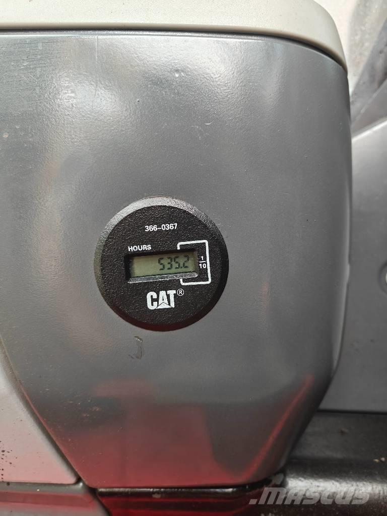 CAT 329 D2 L 大型油圧ショベル12t以上（パワーショベル・ユンボ）