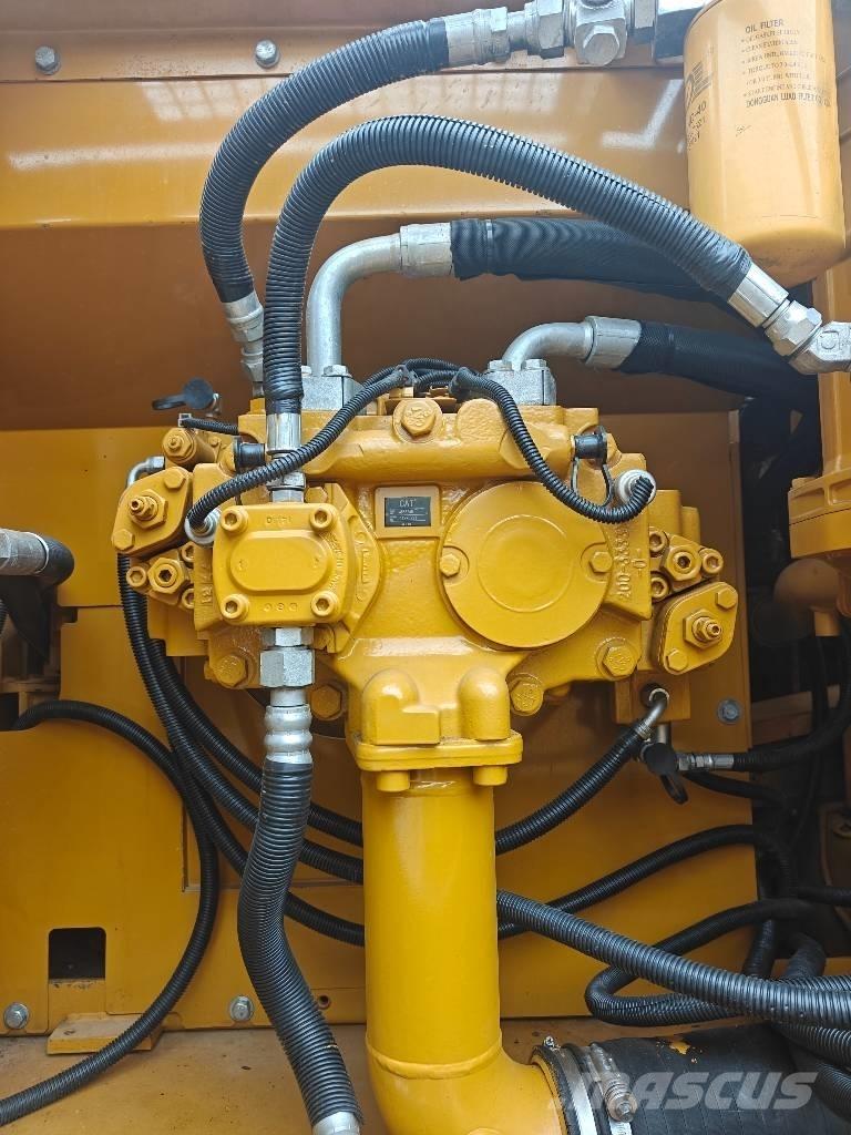 CAT 329 D2 L 大型油圧ショベル12t以上（パワーショベル・ユンボ）