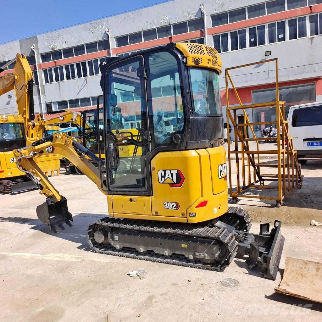 CAT 302 CR ミニ油圧ショベル 7t以下（ミニユンボ・ミニディガー）