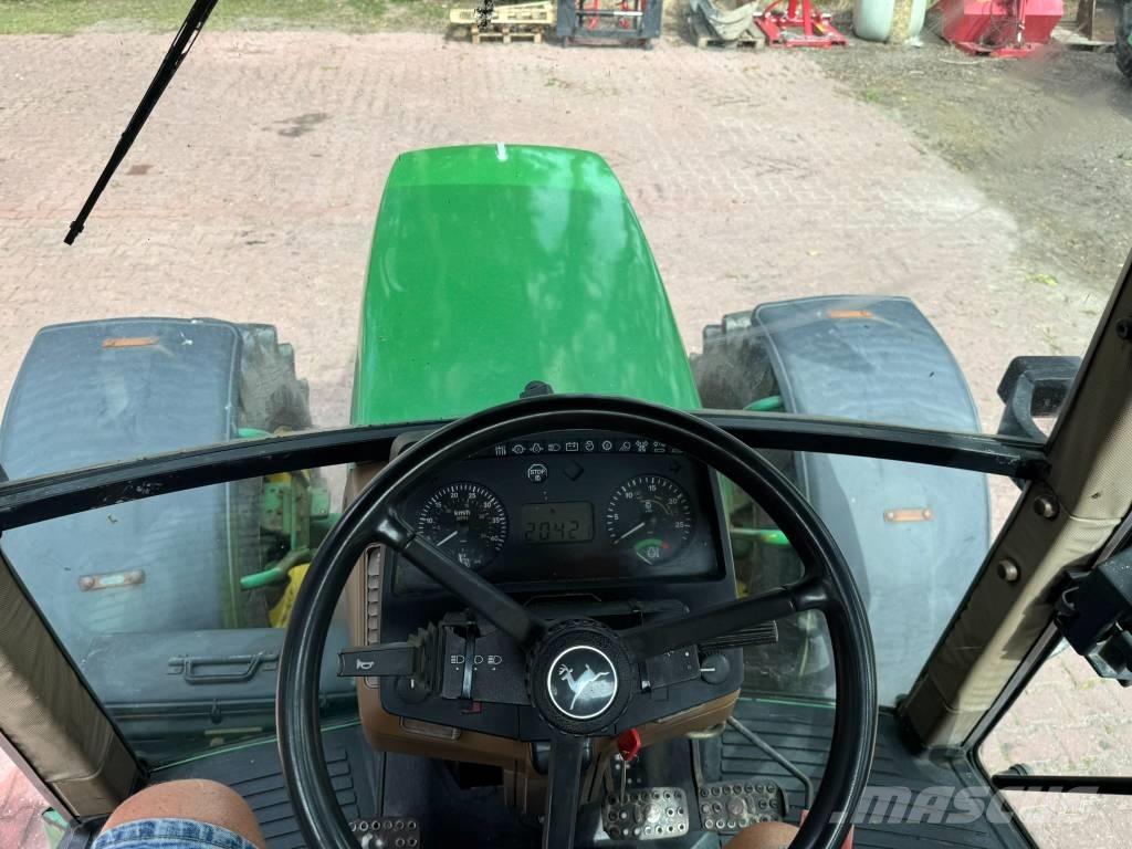 John Deere 6400 トラクター