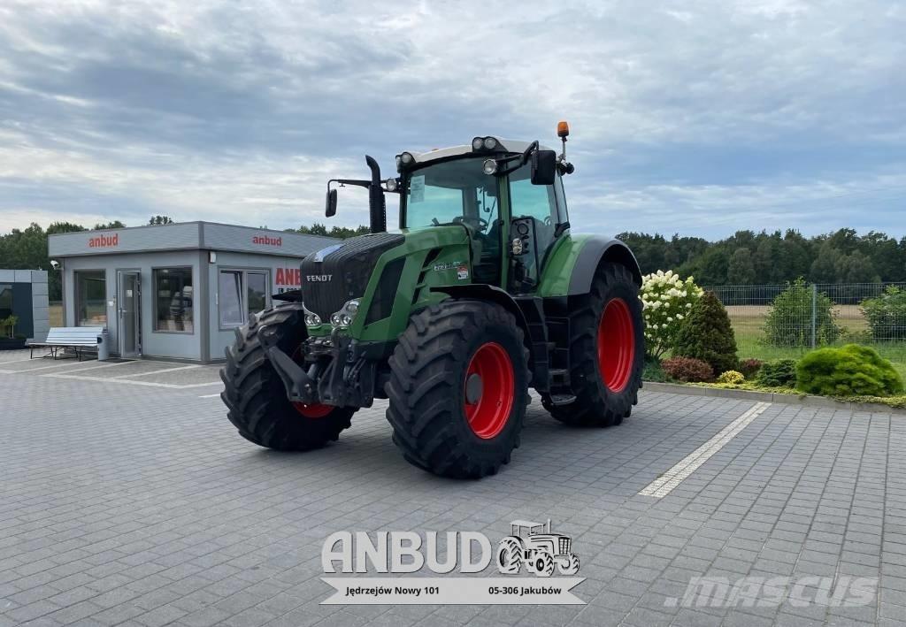 Fendt 826 Vario トラクター