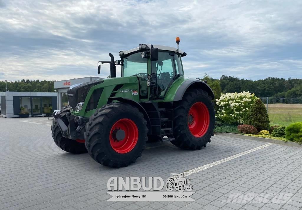 Fendt 826 Vario トラクター