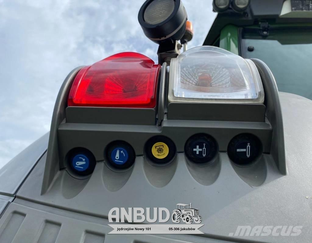 Fendt 826 Vario トラクター