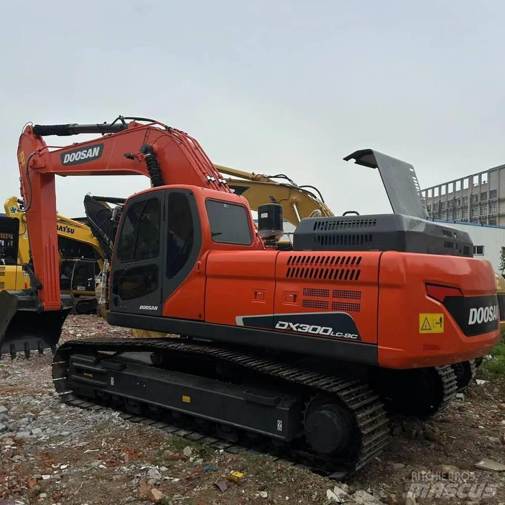 Doosan DX 300 LC-9c 大型油圧ショベル12t以上（パワーショベル・ユンボ）