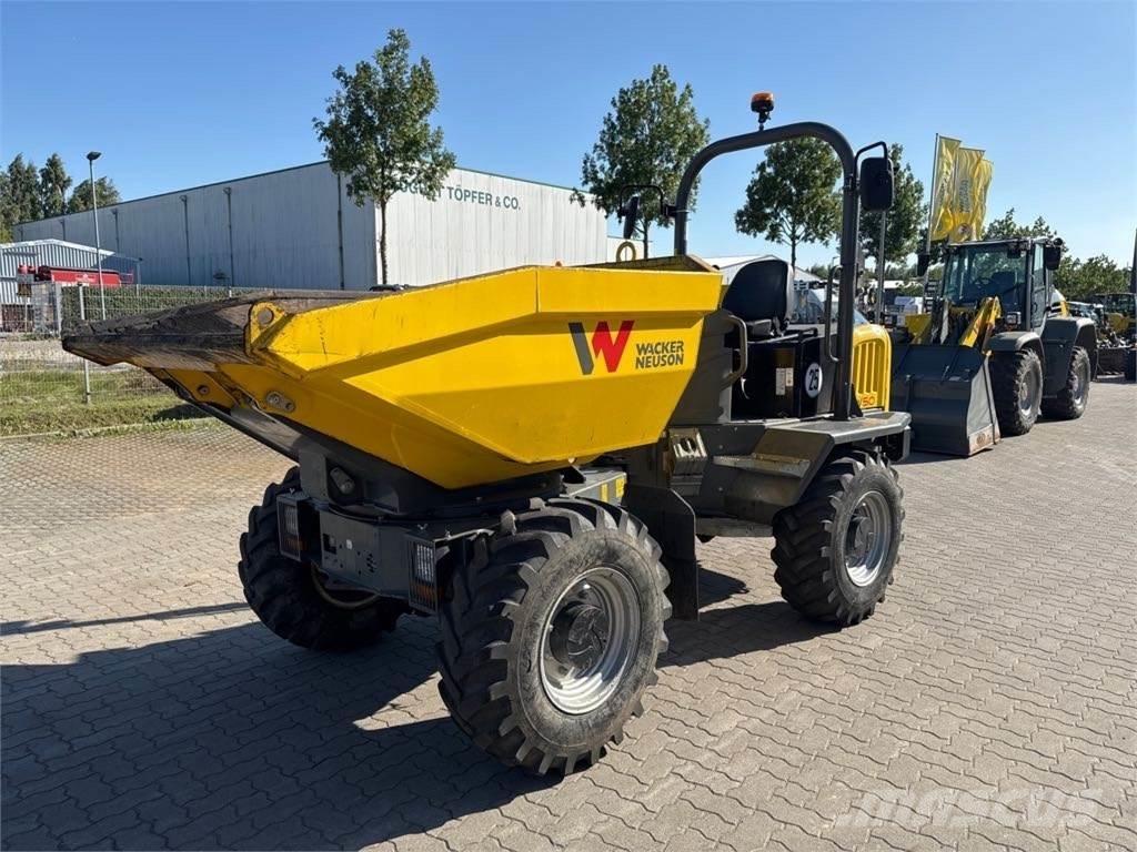 Wacker Neuson DW50 サイト　ダンプ