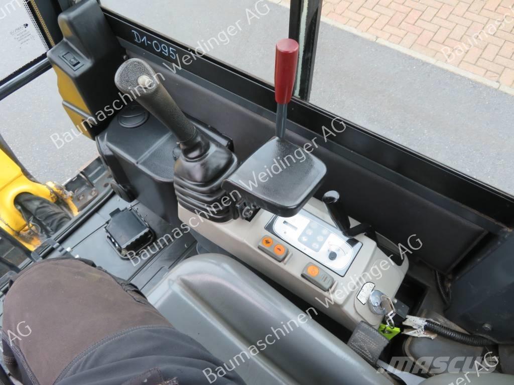 Komatsu PC 16 ミニ油圧ショベル 7t以下（ミニユンボ・ミニディガー）