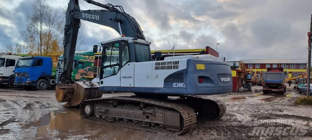 Volvo EC 240 C L 大型油圧ショベル12t以上（パワーショベル・ユンボ）