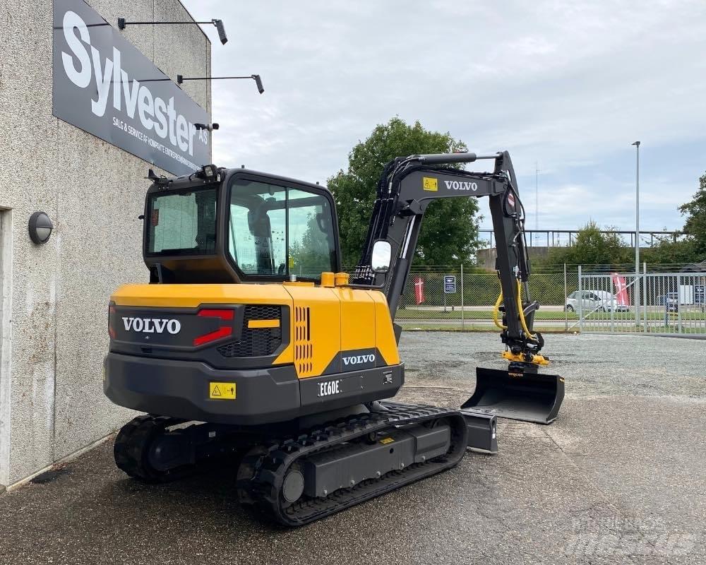 Volvo EC 60 E 中型油圧ショベル 7ｔ-12ｔ（ユンボ・パワーショベル・バックホー）