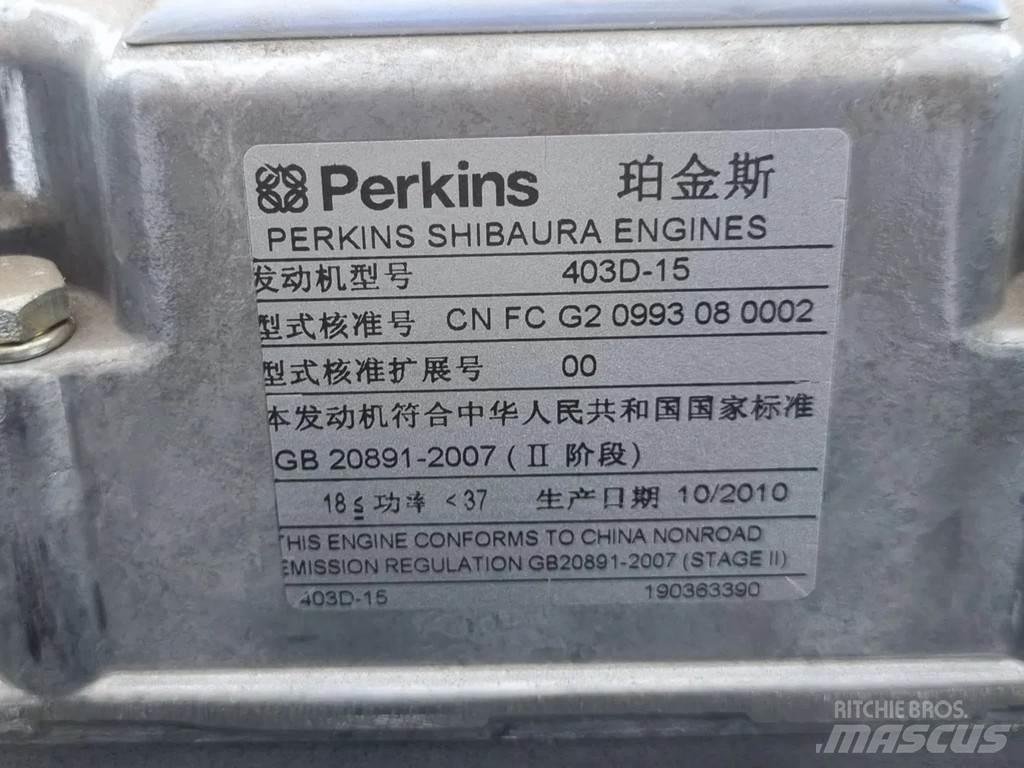 Perkins 403D-15 エンジン
