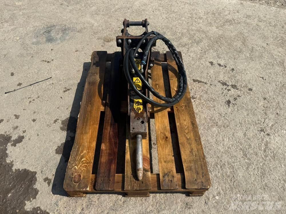 JCB HM012T BREAKER その他トラクターアクセサリー・アタッチメント