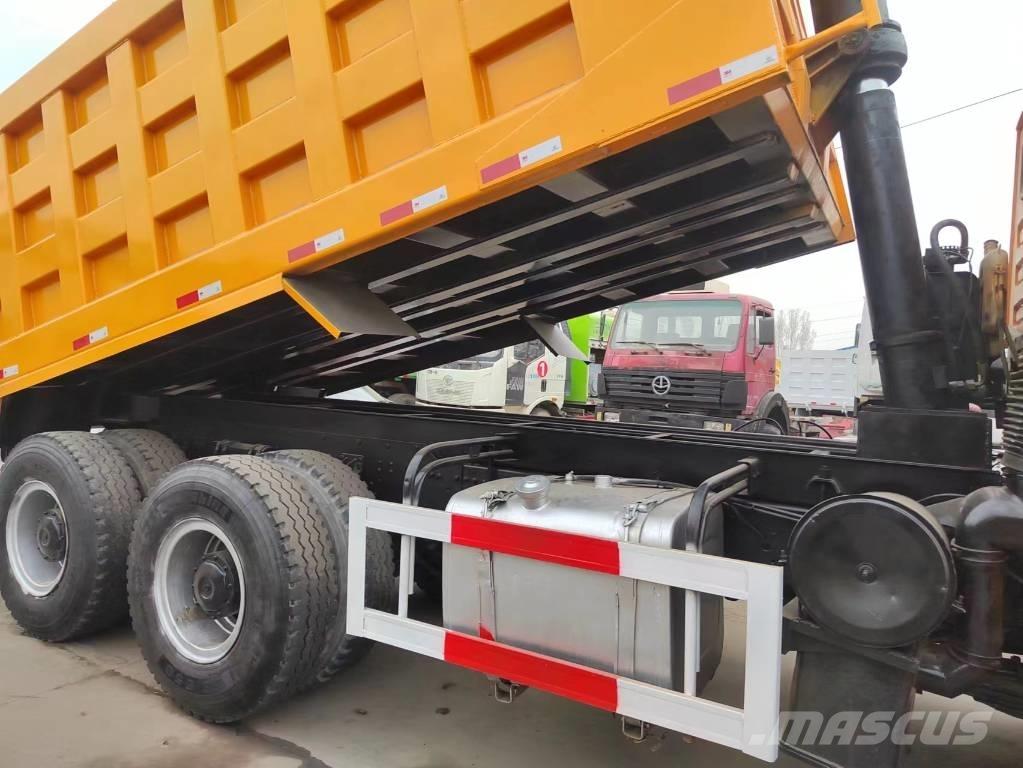 Shacman F3000 6x4 ダンプ