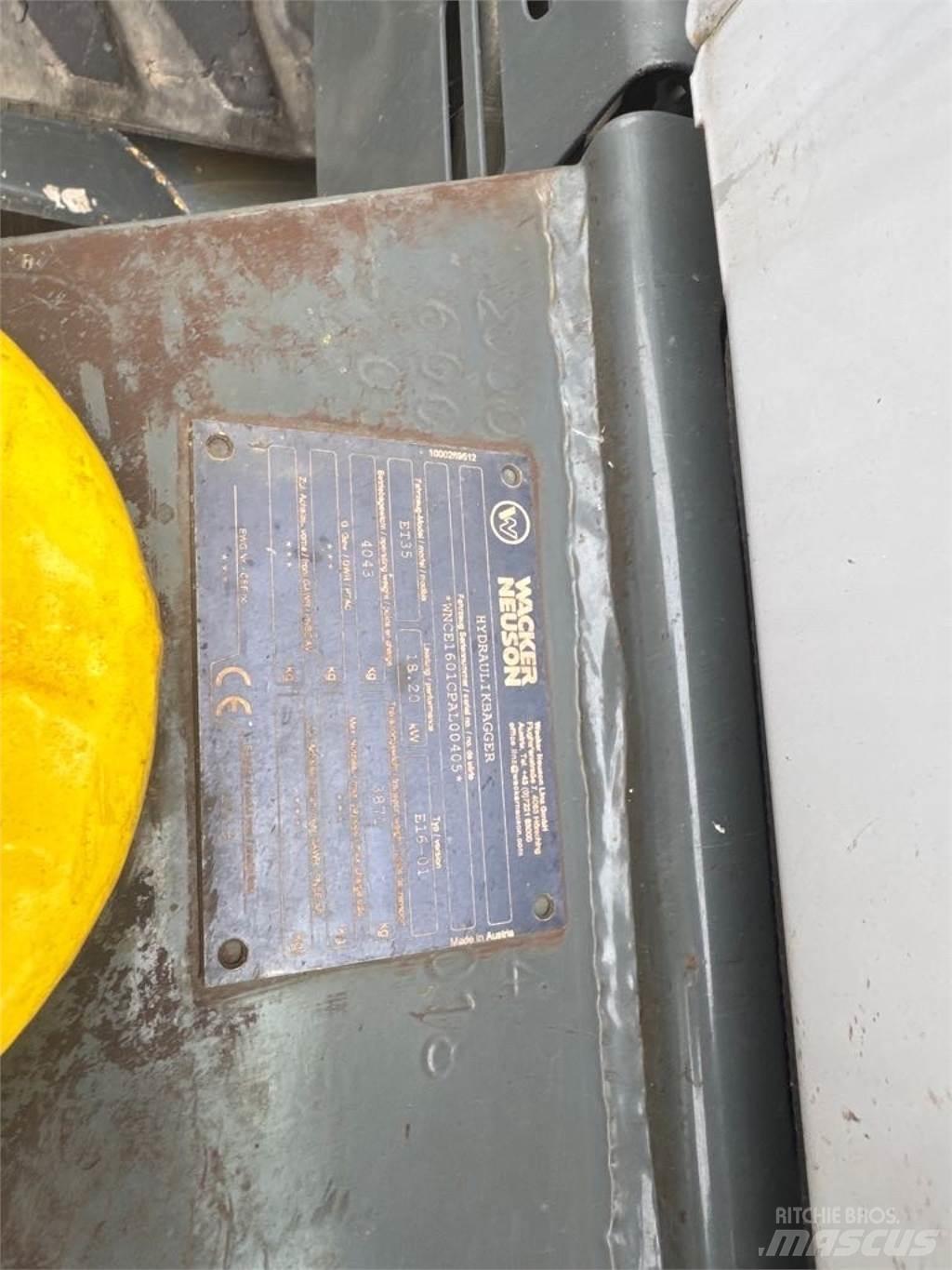 Wacker Neuson ET35 大型油圧ショベル12t以上（パワーショベル・ユンボ）