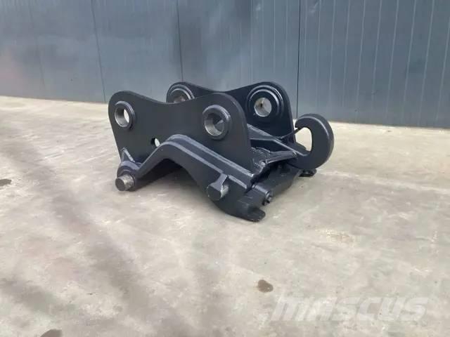  Smitma CW40 - PC210 クイックヒッチ