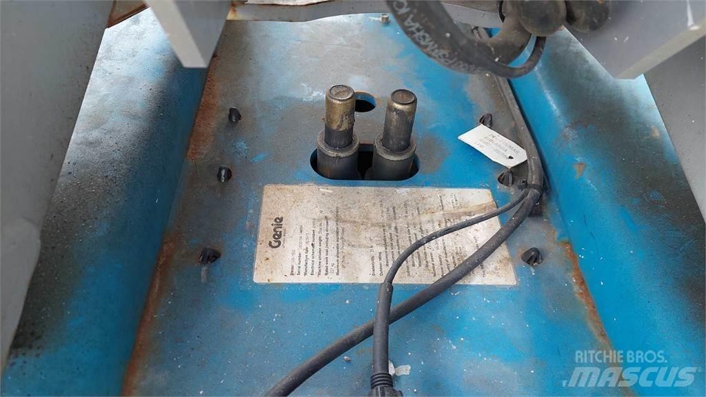 Genie GS1932 シザースリフト
