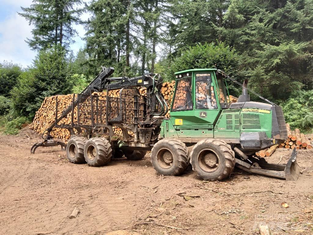 John Deere 1510 G フォワーダー