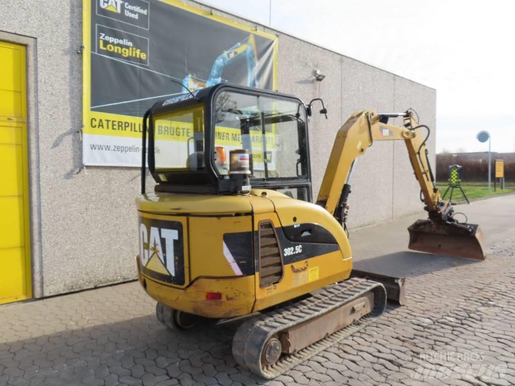 CAT 302.5 C ミニ油圧ショベル 7t以下（ミニユンボ・ミニディガー）