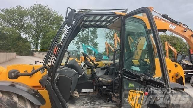 JCB 541-70 Agri 農業用テレハンドラー