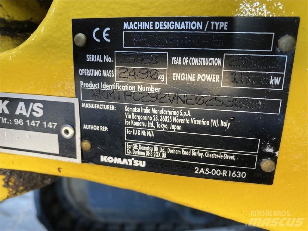 Komatsu PC24MR-5 ホイール式油圧ショベル（パワーショベル・ユンボ・バックホー）