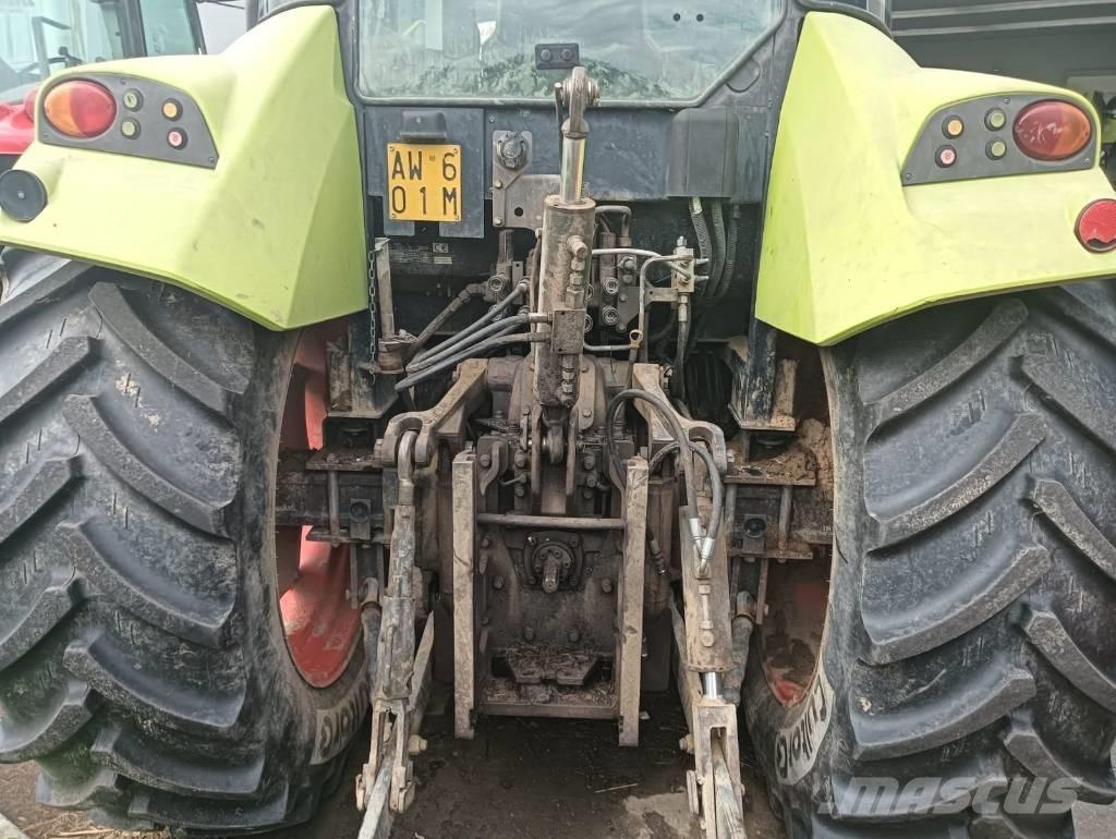 CLAAS Arion 420 トラクター