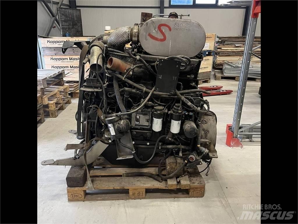 Sisu 74 CWA 4V エンジン