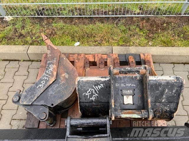 CAT 303 E CR ミニ油圧ショベル 7t以下（ミニユンボ・ミニディガー）