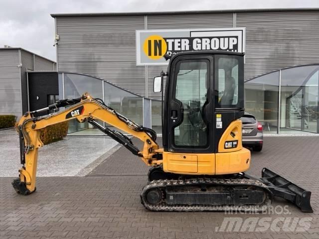 CAT 303 E CR ミニ油圧ショベル 7t以下（ミニユンボ・ミニディガー）