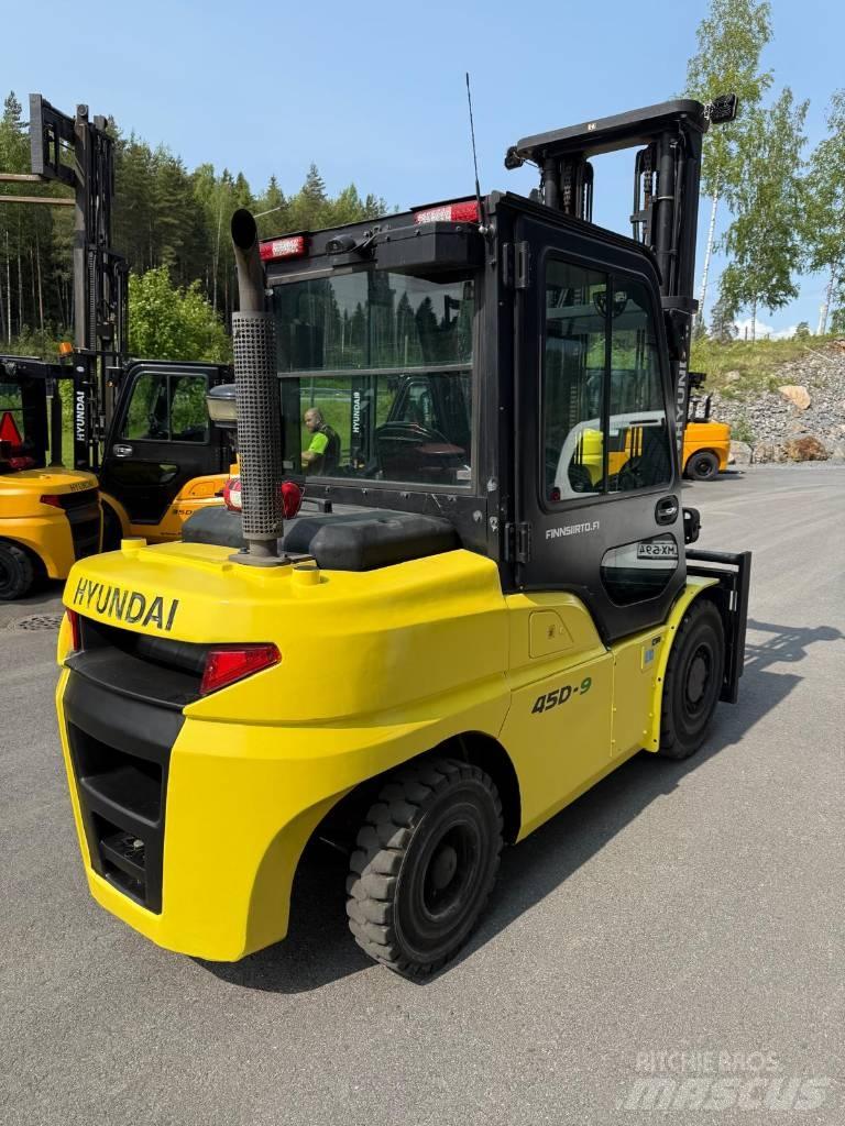Hyundai 45 D-9 ディーゼル・軽油