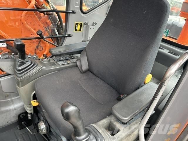 Hitachi ZX 130 W ホイール式油圧ショベル（パワーショベル・ユンボ・バックホー）
