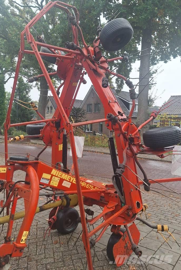 Niemeyer HR 675 DH テッダー・テッダーレーキ