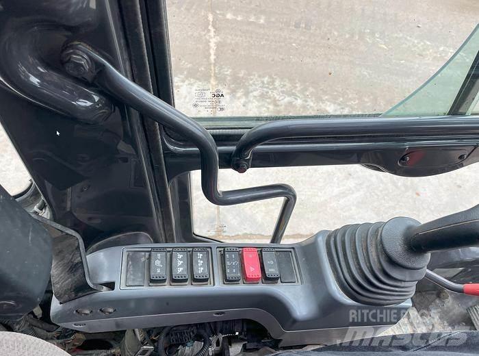Hitachi ZX140W-6 ホイール式油圧ショベル（パワーショベル・ユンボ・バックホー）