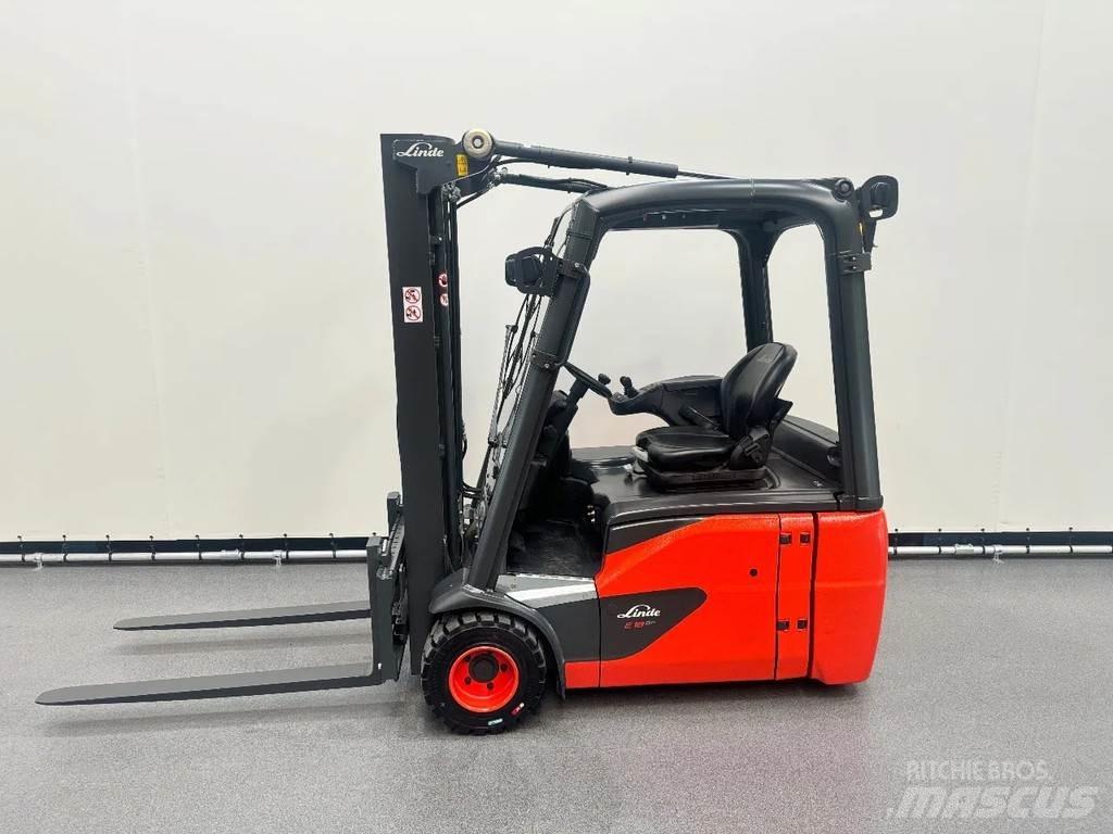 Linde 386 E 18-02 バッテリーフォークリフト