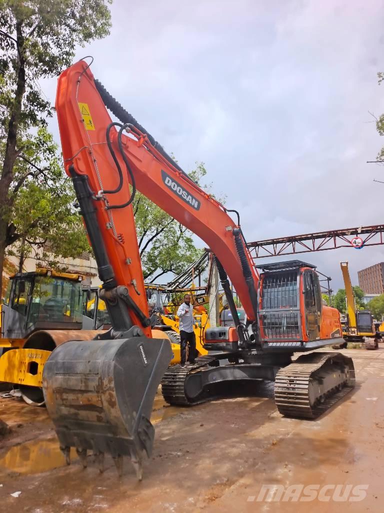 Doosan DX 300LC-9C 大型油圧ショベル12t以上（パワーショベル・ユンボ）