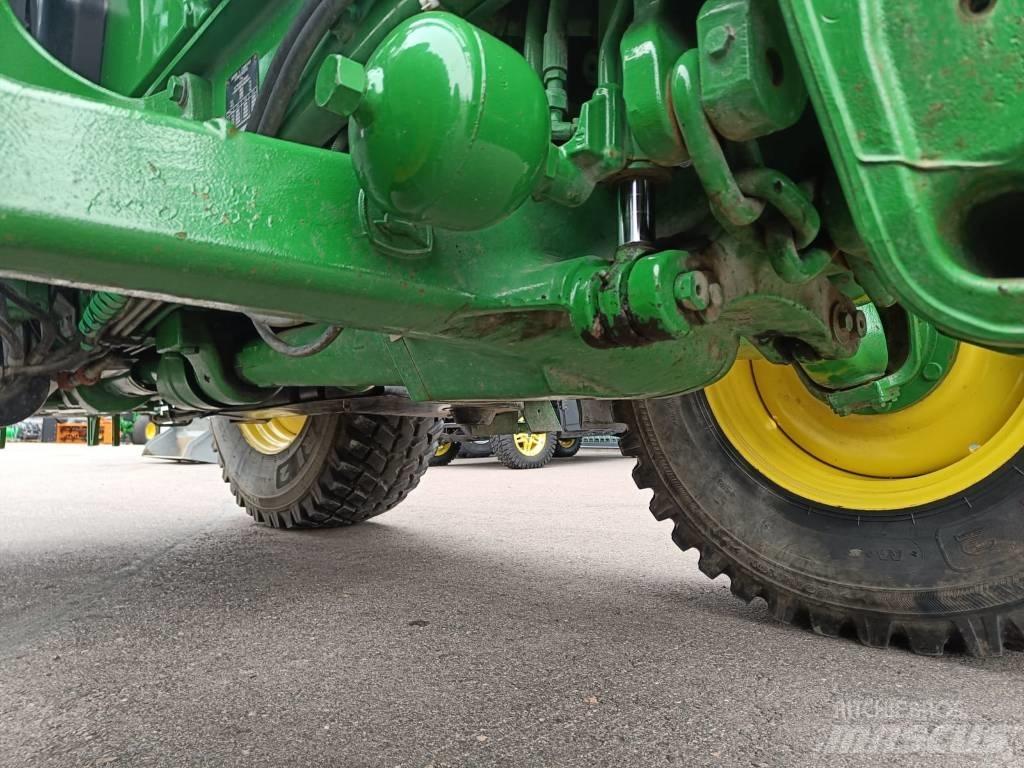 John Deere 6115 RC トラクター