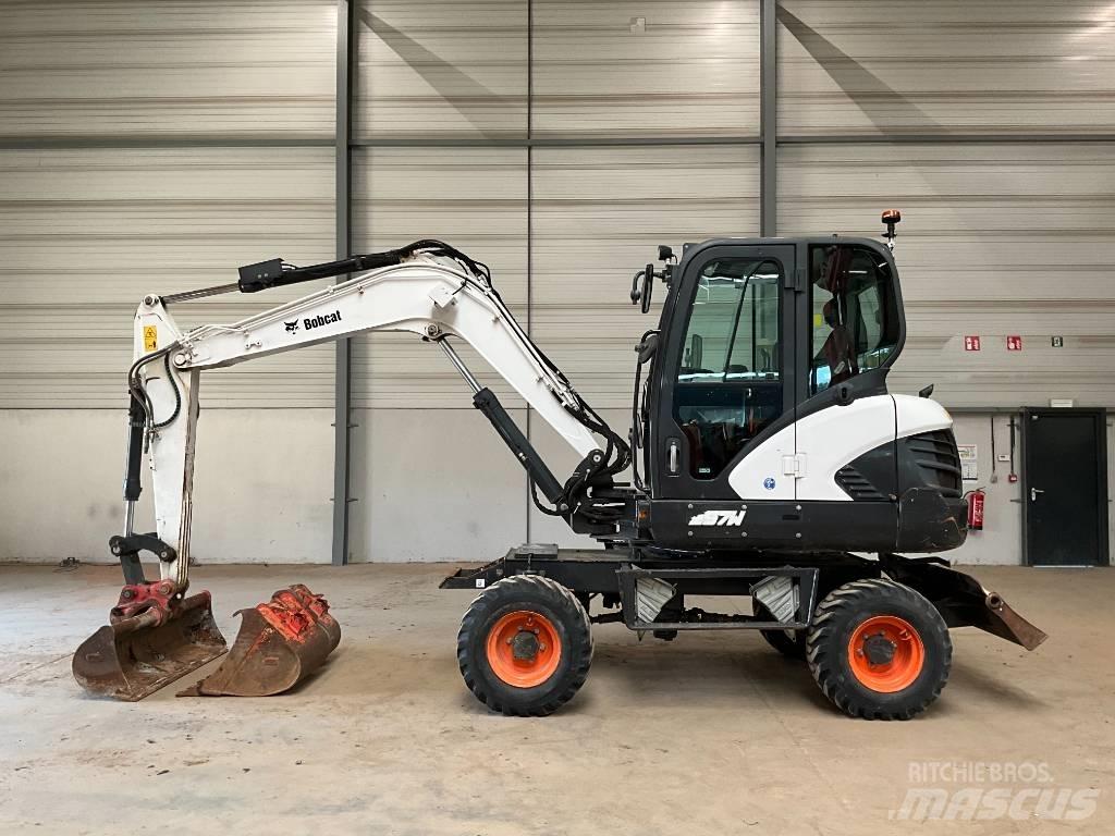 Bobcat E 57 W ホイール式油圧ショベル（パワーショベル・ユンボ・バックホー）