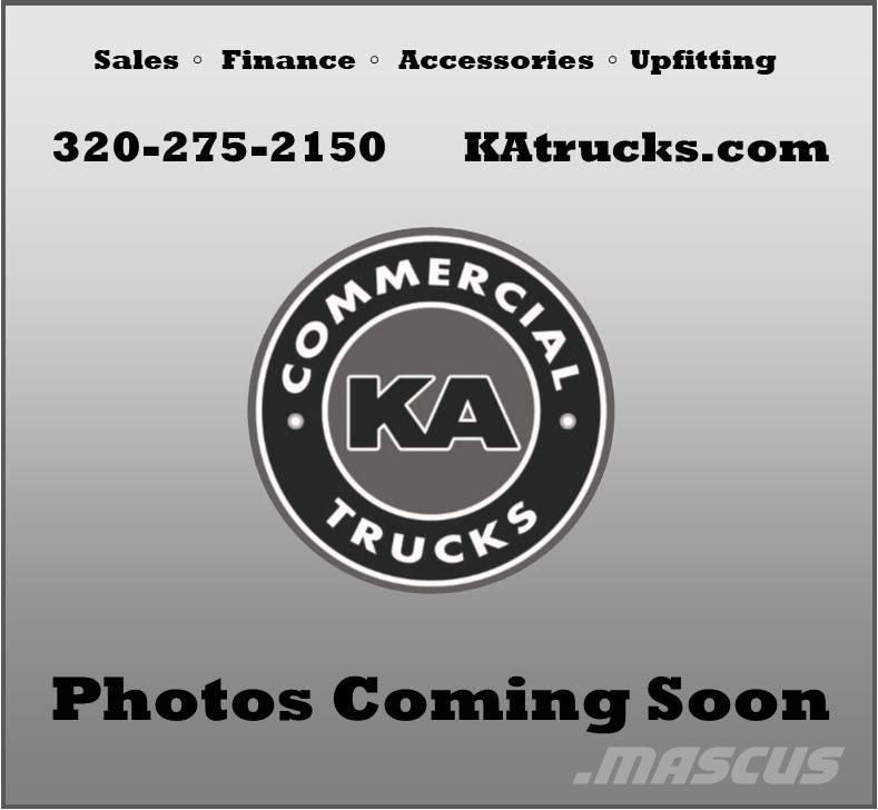 RAM 3500 TRADESMAN キャブ付きシャーシ
