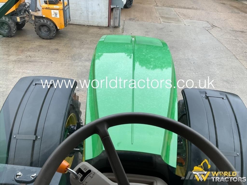John Deere 7310 R トラクター