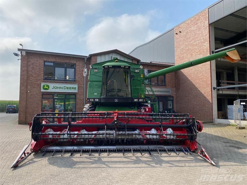 John Deere 2266 コンバイン