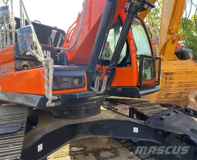 Doosan DX300LC-9C 大型油圧ショベル12t以上（パワーショベル・ユンボ）