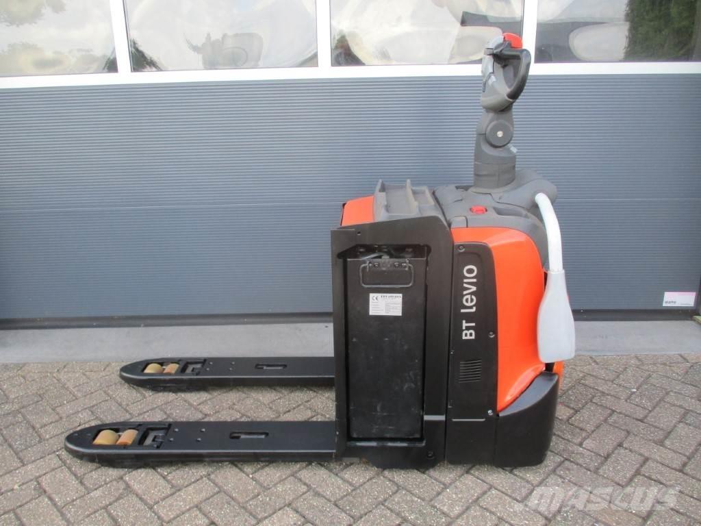BT LPE 200 ローリフトとプラットフォーム