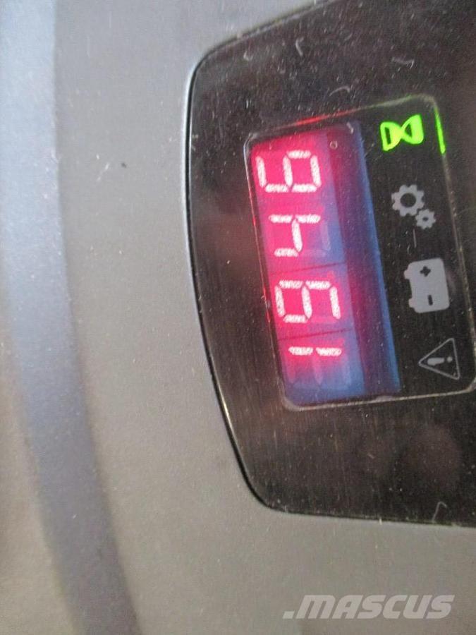 BT LPE200 ローリフトとプラットフォーム