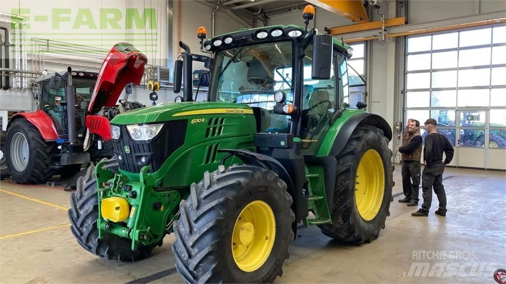 John Deere 6130R トラクター