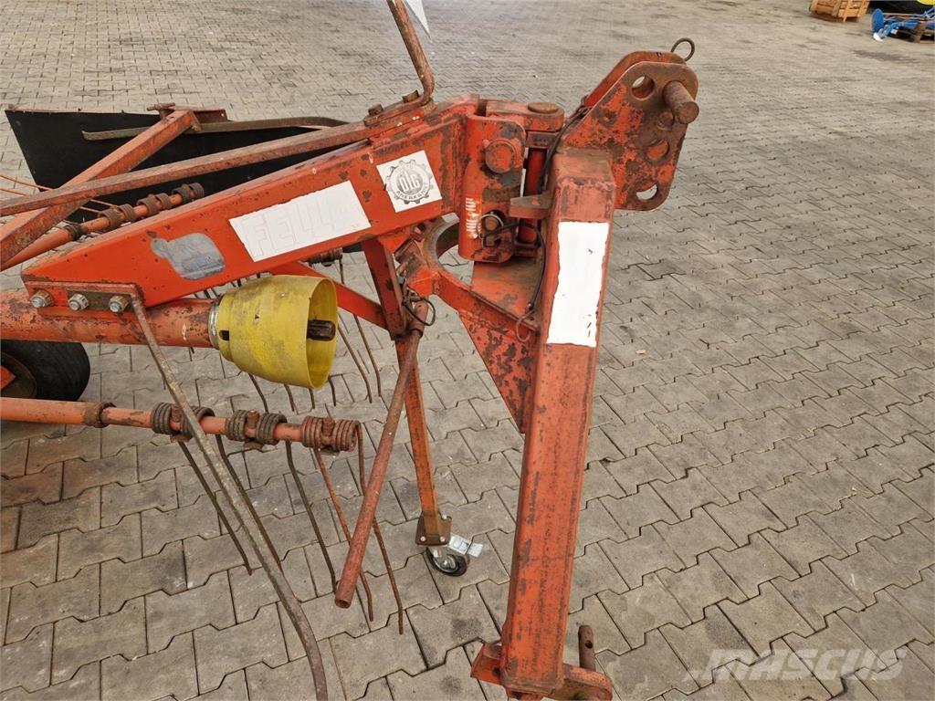 Fella TS 325 ウィンドローア/レーキ