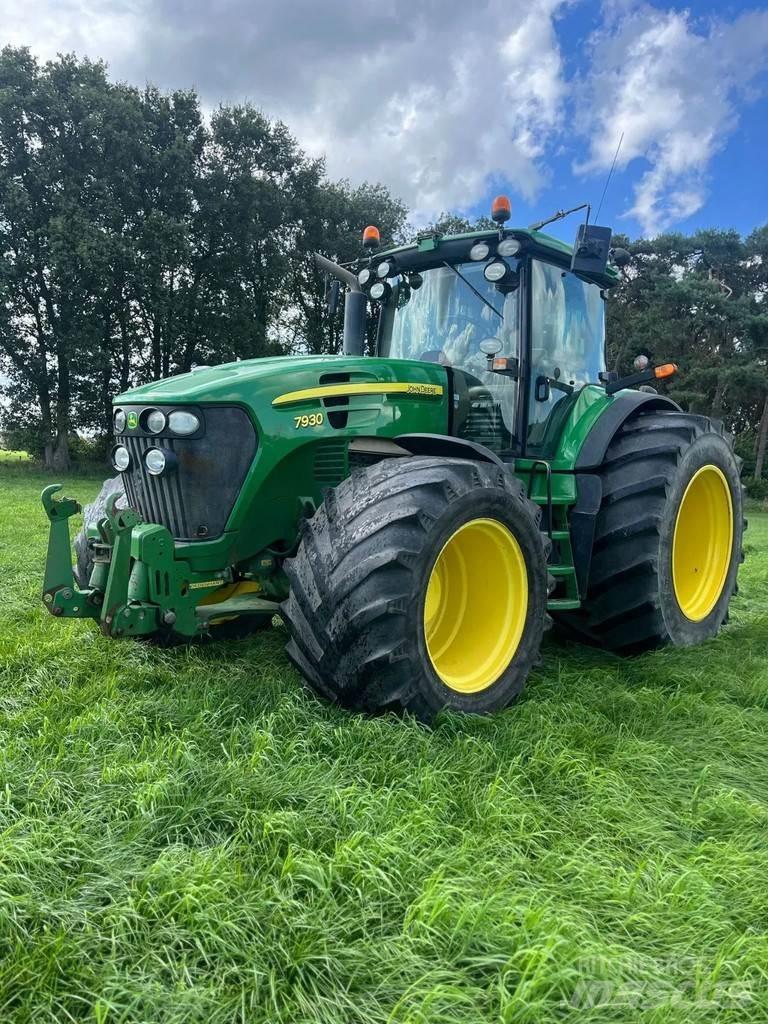 John Deere 7930 トラクター