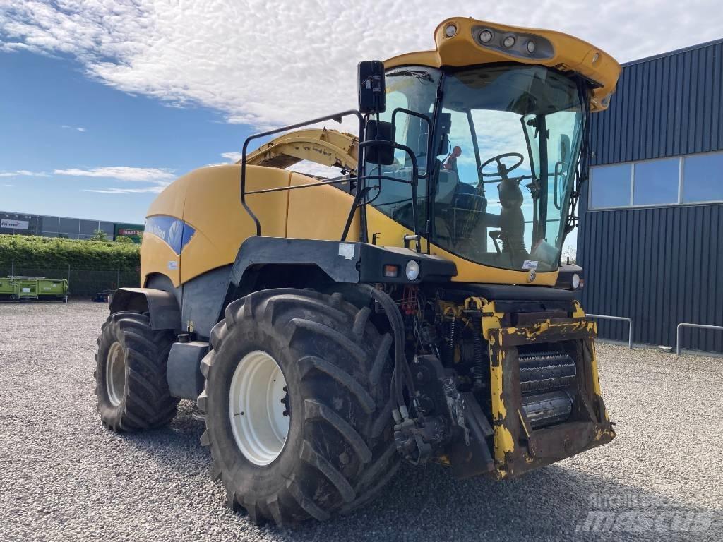 New Holland FR 9040 自走式フォレージハーベスター