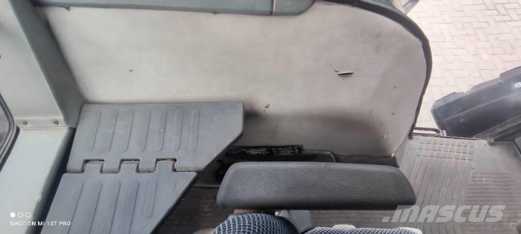 Valtra Valmet 6400 トラクター