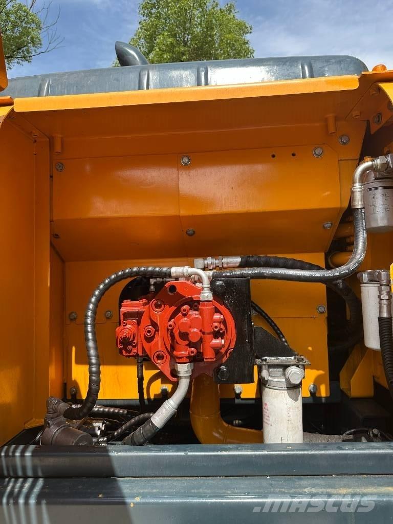 Hyundai HX220HD 中型油圧ショベル 7ｔ-12ｔ（ユンボ・パワーショベル・バックホー）