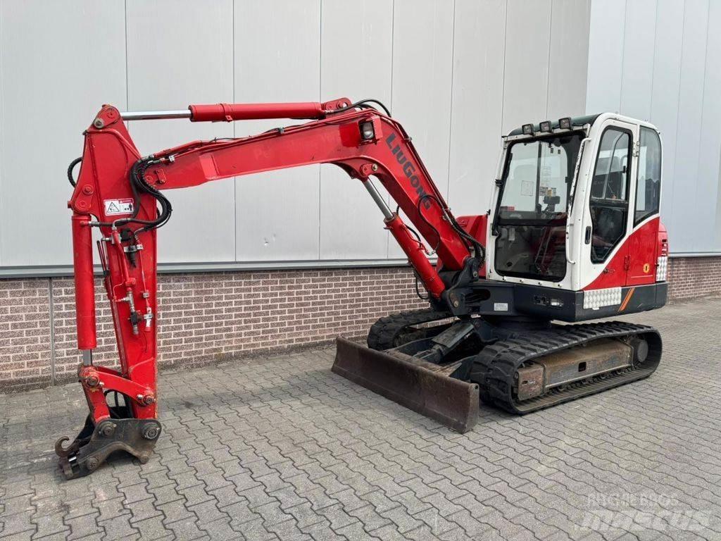 LiuGong CLG906C 大型油圧ショベル12t以上（パワーショベル・ユンボ）