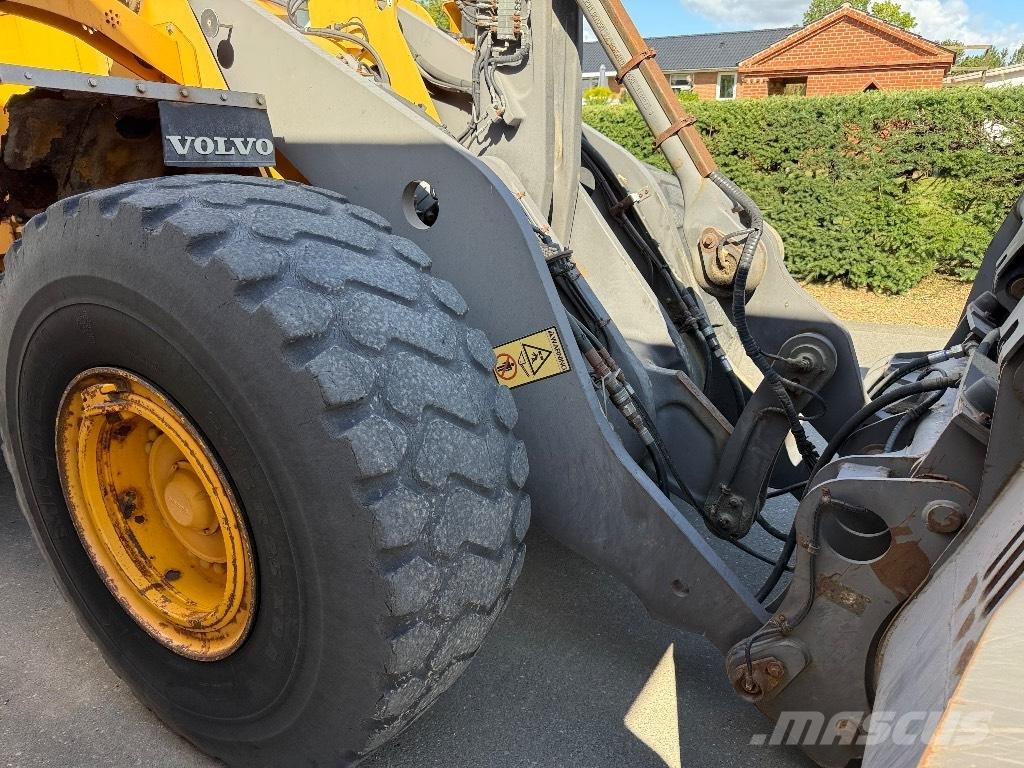 Volvo L 120 E ホイールローダー・タイヤショベル