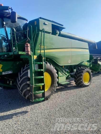 John Deere T 670 i コンバイン